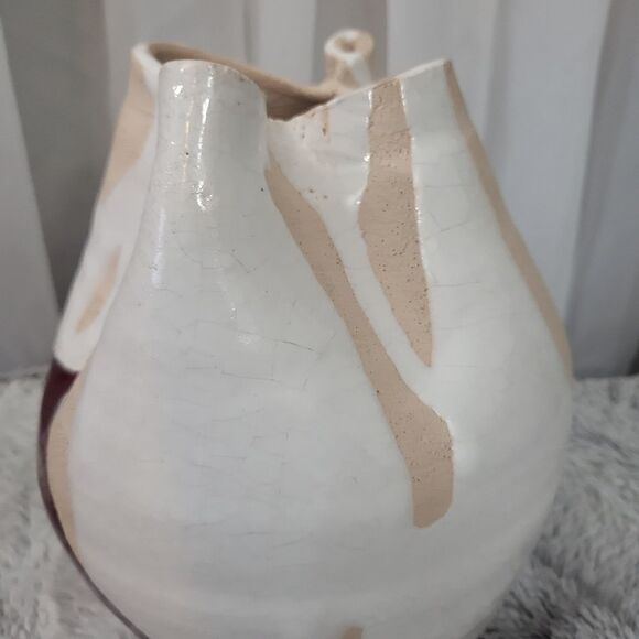 Vtg handmade pottery signed Claire '92 peach color with white & red drip glaze - Picture 3 of 9